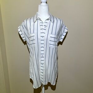 Cabi Cruise Button Up Tunic Top White & Blue Stripe Short Sleeve Size Small 5808
